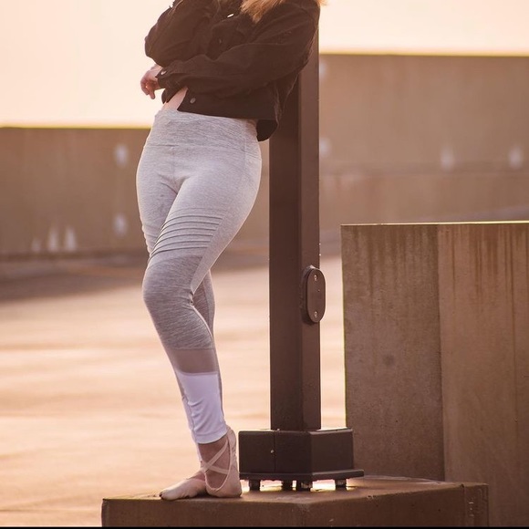 White/grey leggings - Picture 3 of 15